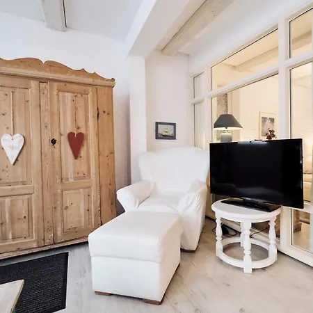 Altstadtapartment- Historischer Charme Trifft Modernen Komfort Zentral & Gemuetlich Mit Parkplatz! Apartment Niederdorla