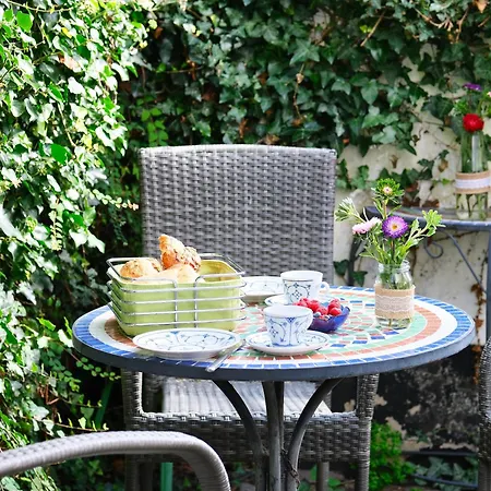 Apartamento Altstadtapartment- Historischer Charme Trifft Modernen Komfort Zentral&gemütlich Mit Parkplatz! Niederdorla