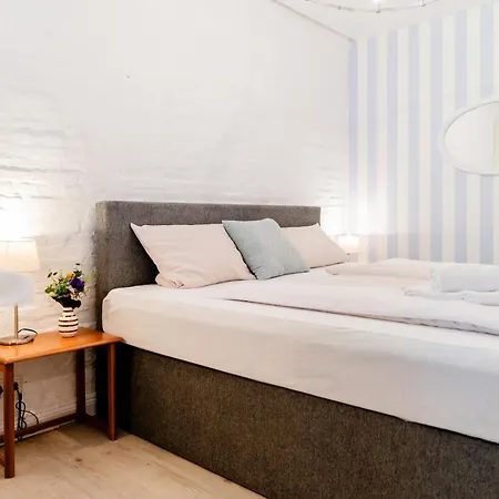 Apartamento Altstadtapartment- Historischer Charme Trifft Modernen Komfort Zentral&gemütlich Mit Parkplatz! Niederdorla